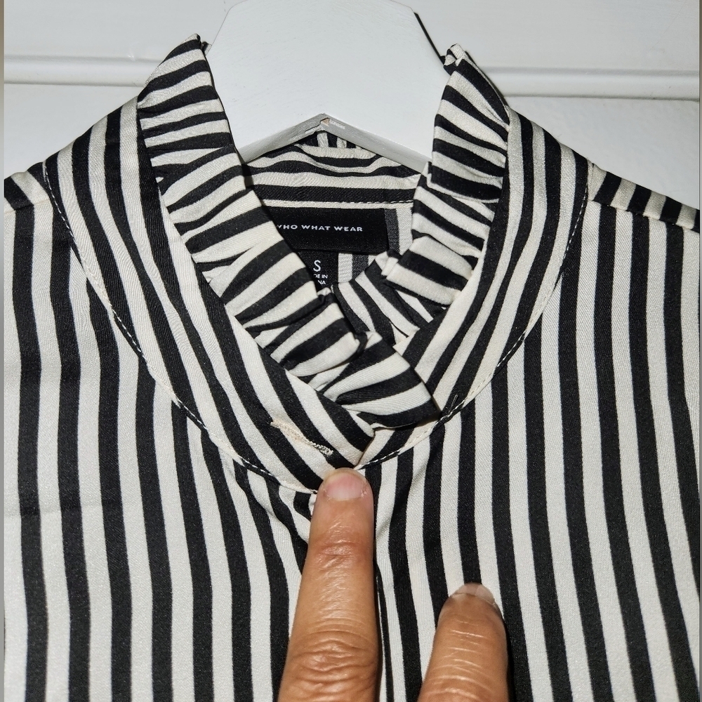 Who What Wear Striped Ruffled Victorian Mock Neck Blouse Size S - Picture 9 of 16